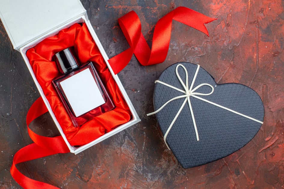 Perfume representando produtos para vender no Dia dos Namorados