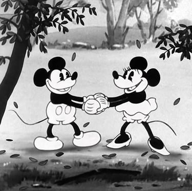 Versão dos personagens Michey y Minnie Mouse que caíram em domínio público